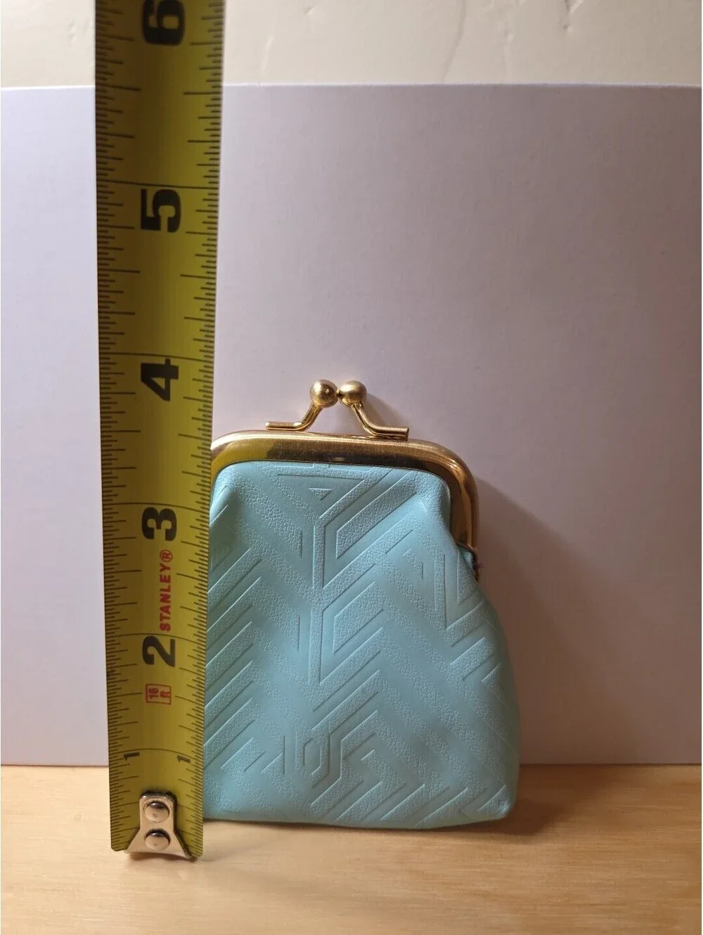 Teal Geometric Print Polyester Kiss Lock Wallet.  Very Clean!  Nice Wallet!!